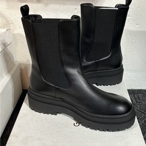 Good America Black Leather Boots 9.5